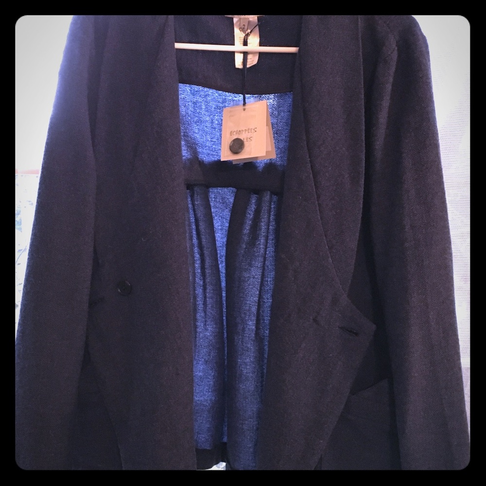 Adorable chic blazer!